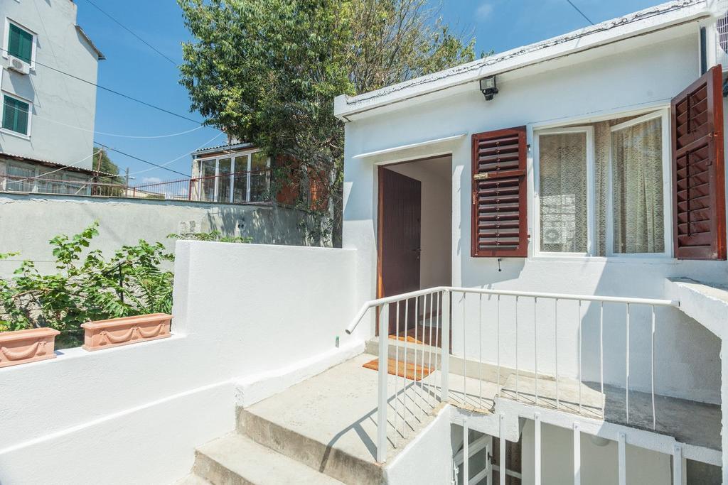 Charming Old Stone House Apartment Split Ngoại thất bức ảnh